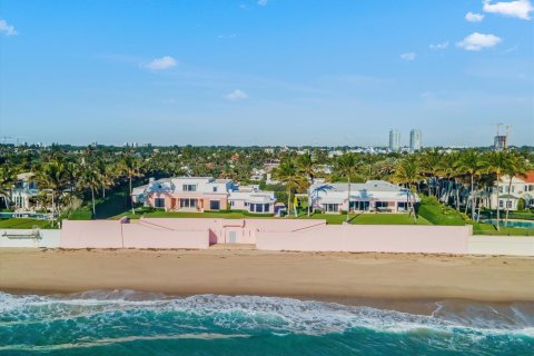 House in Palm Beach, Florida 12 bedrooms, 1632.48 sq.m. № 2082182 - photo 18