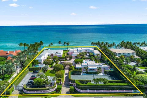 House in Palm Beach, Florida 12 bedrooms, 1632.48 sq.m. № 2082182 - photo 2