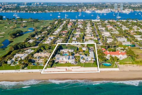 House in Palm Beach, Florida 12 bedrooms, 1632.48 sq.m. № 2082182 - photo 11