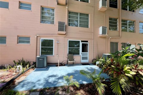 Condominio en venta en Clearwater, Florida, 2 dormitorios, 102.19 m2 № 1743079 - foto 26
