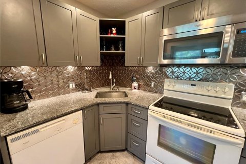 Condominio en venta en Clearwater, Florida, 2 dormitorios, 102.19 m2 № 1743079 - foto 13