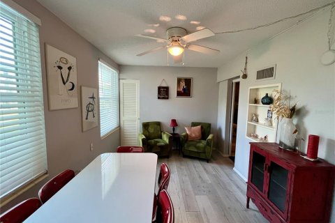 Condominio en venta en Clearwater, Florida, 2 dormitorios, 102.19 m2 № 1743079 - foto 18