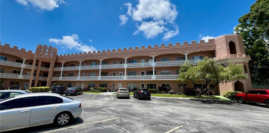 Condominio en Clearwater, Florida, 2 dormitorios  № 1743079