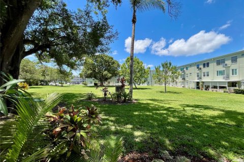Condominio en venta en Clearwater, Florida, 2 dormitorios, 102.19 m2 № 1743079 - foto 27