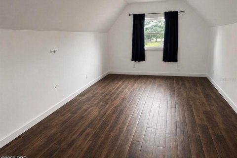 House in Mount Plymouth, Florida 4 bedrooms, 188.03 sq.m. № 2308650 - photo 22
