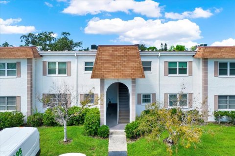 Condo in Clearwater, Florida, 2 bedrooms № 2214602
