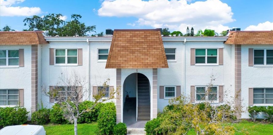 Condo in Clearwater, Florida, 2 bedrooms  № 2214602