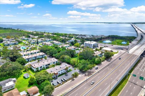 Condo in Clearwater, Florida, 2 bedrooms  № 2214602 - photo 29