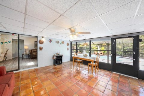 Casa en venta en Tampa, Florida, 4 dormitorios, 159.98 m2 № 1824634 - foto 9