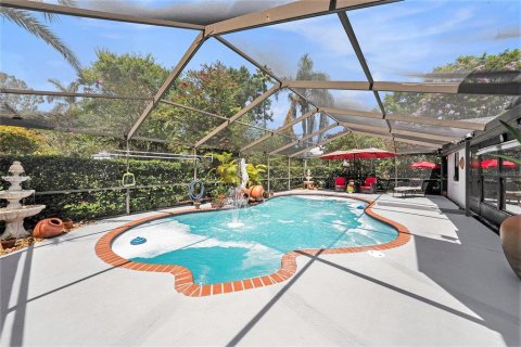 Casa en venta en Tampa, Florida, 4 dormitorios, 159.98 m2 № 1824634 - foto 17