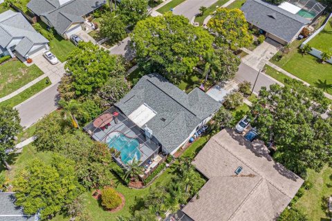 Casa en venta en Tampa, Florida, 4 dormitorios, 159.98 m2 № 1824634 - foto 21