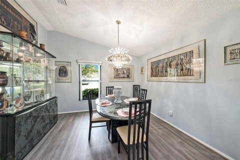 Casa en venta en Tampa, Florida, 4 dormitorios, 159.98 m2 № 1824634 - foto 5