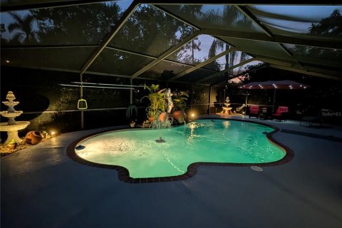 Casa en venta en Tampa, Florida, 4 dormitorios, 159.98 m2 № 1824634 - foto 18
