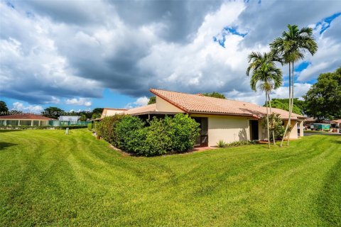 Villa ou maison à vendre à Sunrise, Floride: 2 chambres, 142.7 m2 № 1953975 - photo 30