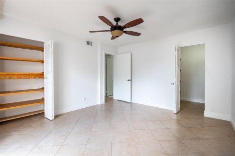 Villa ou maison à vendre à Sunrise, Floride: 2 chambres, 142.7 m2 № 1953975 - photo 20