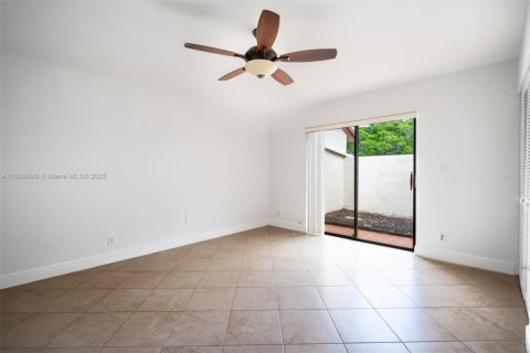 Villa ou maison à vendre à Sunrise, Floride: 2 chambres, 142.7 m2 № 1953975 - photo 19