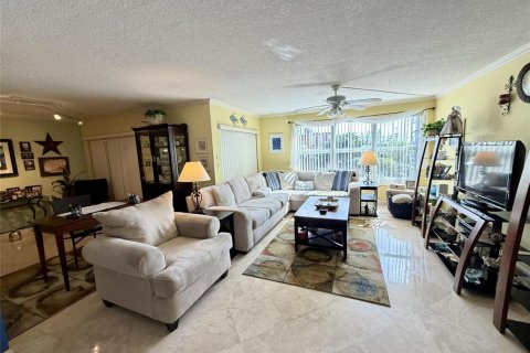 Copropriété à vendre à Pompano Beach, Floride: 3 chambres, 134.71 m2 № 2087977 - photo 5
