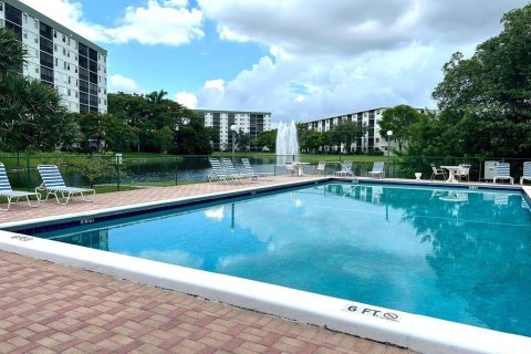 Copropriété à vendre à Pompano Beach, Floride: 3 chambres, 134.71 m2 № 2087977 - photo 26