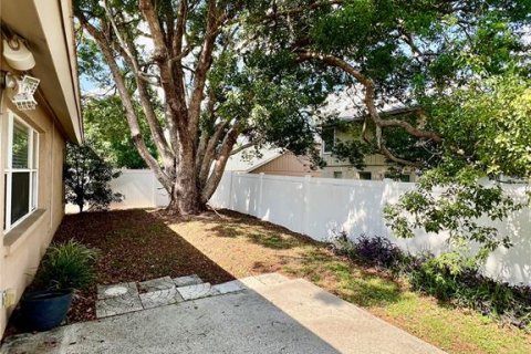 Villa ou maison à louer à Valrico, Floride: 4 chambres, 185.99 m2 № 2402943 - photo 29