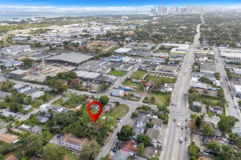 Propiedad comercial en venta en Miami, Florida, 227.98 m2 № 2039876 - foto 28