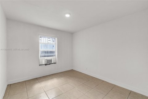 Propiedad comercial en venta en Miami, Florida, 227.98 m2 № 2039876 - foto 19