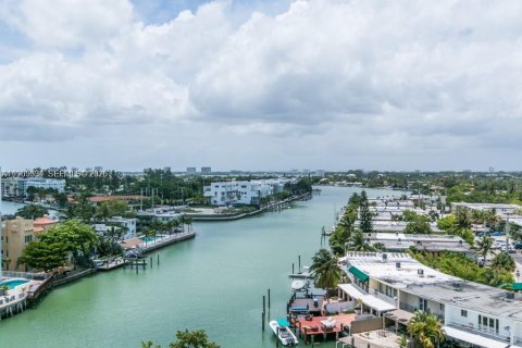 Condominio en venta en Miami Beach, Florida, 1 dormitorio, 80.36 m2 № 2030392 - foto 5