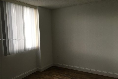 Condominio en venta en Miami, Florida, 2 dormitorios, 84.91 m2 № 1759023 - foto 6