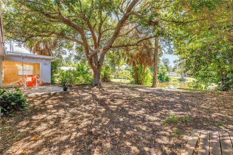 Villa ou maison à louer à Saint Petersburg, Floride: 3 chambres, 120.22 m2 № 2157354 - photo 22