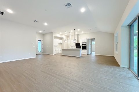 House in Eustis, Florida 4 bedrooms, 232.44 sq.m. № 1870567 - photo 9