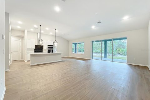 House in Eustis, Florida 4 bedrooms, 232.44 sq.m. № 1870567 - photo 8