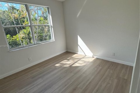 Купить виллу или дом в Холливуд, Флорида 3 спальни, 200.85м2, № 2034124 - фото 12