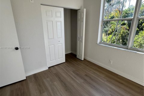 Купить виллу или дом в Холливуд, Флорида 3 спальни, 200.85м2, № 2034124 - фото 13