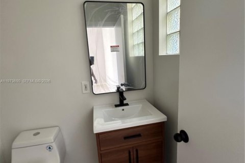 Купить виллу или дом в Холливуд, Флорида 3 спальни, 200.85м2, № 2034124 - фото 26