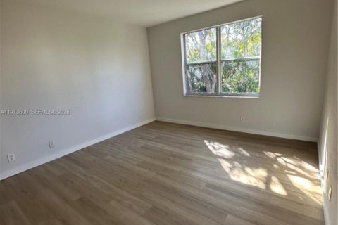 Купить виллу или дом в Холливуд, Флорида 3 спальни, 200.85м2, № 2034124 - фото 16