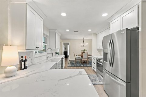 Casa en venta en Clearwater, Florida, 3 dormitorios, 164.81 m2 № 2386201 - foto 17