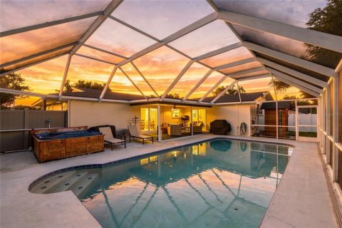Casa en venta en Clearwater, Florida, 3 dormitorios, 164.81 m2 № 2386201 - foto 2