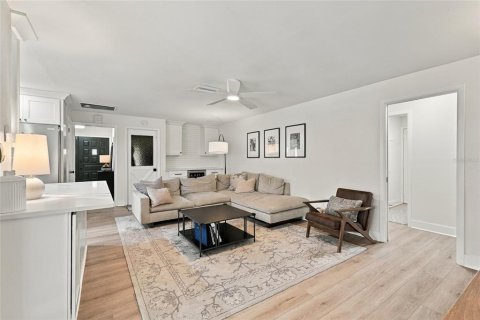 Casa en venta en Clearwater, Florida, 3 dormitorios, 164.81 m2 № 2386201 - foto 19