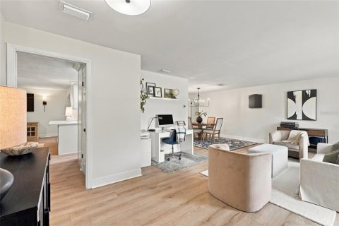 Casa en venta en Clearwater, Florida, 3 dormitorios, 164.81 m2 № 2386201 - foto 6