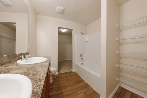 Casa en venta en Kissimmee, Florida, 3 dormitorios, 149.94 m2 № 1906632 - foto 16