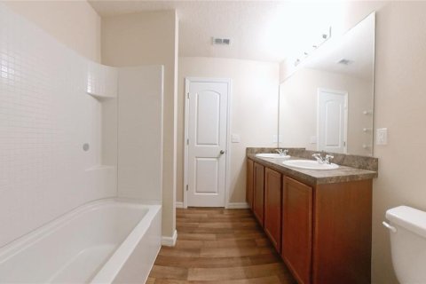 Casa en venta en Kissimmee, Florida, 3 dormitorios, 149.94 m2 № 1906632 - foto 12