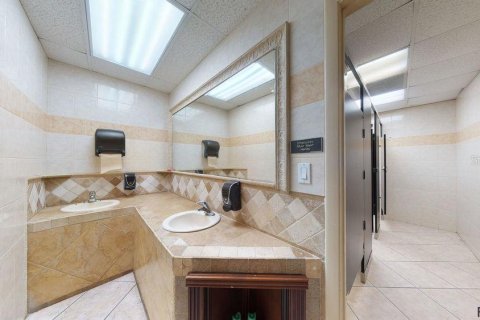Immobilier commercial à vendre à Bunnell, Floride: 729.19 m2 № 1820760 - photo 9