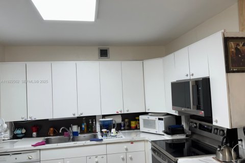 Copropriété à vendre à Deerfield Beach, Floride: 2 chambres, 92.9 m2 № 1977457 - photo 8