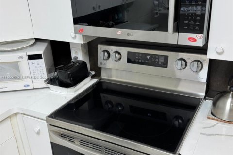 Copropriété à vendre à Deerfield Beach, Floride: 2 chambres, 92.9 m2 № 1977457 - photo 7