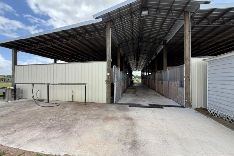 Propiedad comercial en venta en Okeechobee, Florida № 2146283 - foto 30