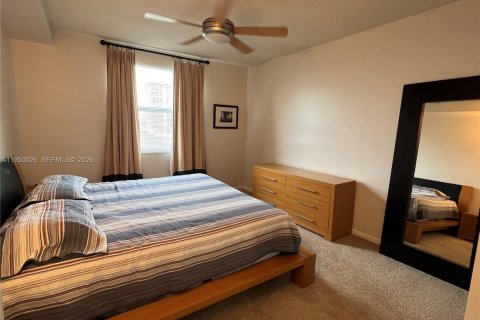 Condominio en alquiler en Sunny Isles Beach, Florida, 2 dormitorios, 103.68 m2 № 2009923 - foto 23