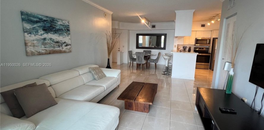 Condominio en Sunny Isles Beach, Florida, 2 dormitorios  № 2009923