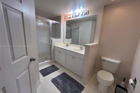 Condominio en alquiler en Sunny Isles Beach, Florida, 2 dormitorios, 103.68 m2 № 2009923 - foto 25