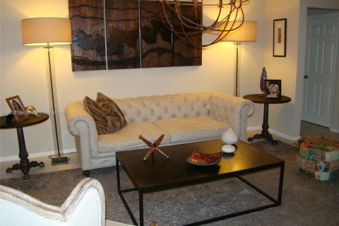 Casa en alquiler en Pompano Beach, Florida, 3 dormitorios, 254.92 m2 № 1755963 - foto 5
