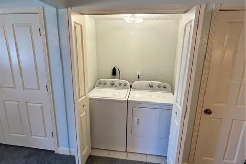 Condominio en venta en Summerfield, Florida, 2 dormitorios, 102.1 m2 № 2135497 - foto 9