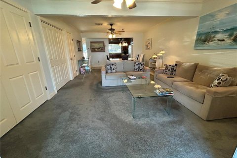 Condominio en venta en Summerfield, Florida, 2 dormitorios, 102.1 m2 № 2135497 - foto 10
